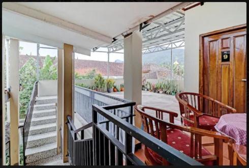 Adinda Homestay Lembang Exterior foto